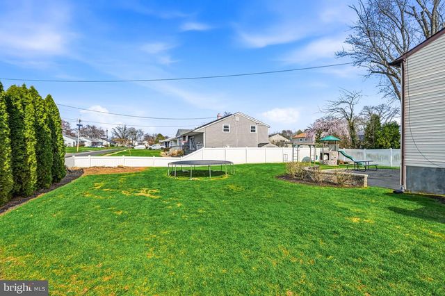 1606 PLEASANT DR, Cherry Hill, NJ 08003