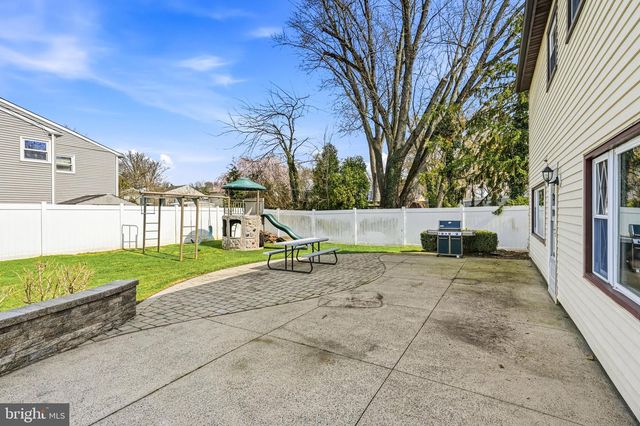 1606 PLEASANT DR, Cherry Hill, NJ 08003