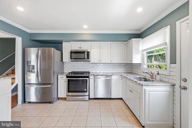 1606 PLEASANT DR, Cherry Hill, NJ 08003