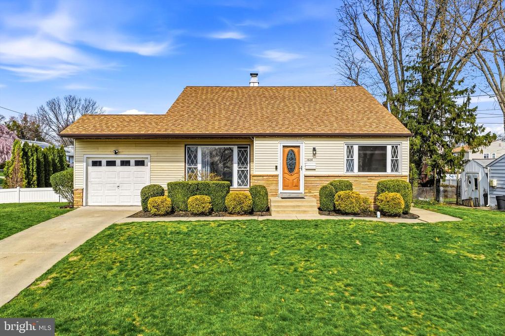 1606 PLEASANT DR, Cherry Hill, NJ 08003
