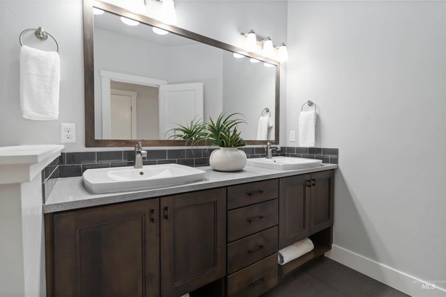 4064 W Temple Dr., Eagle, ID 83616