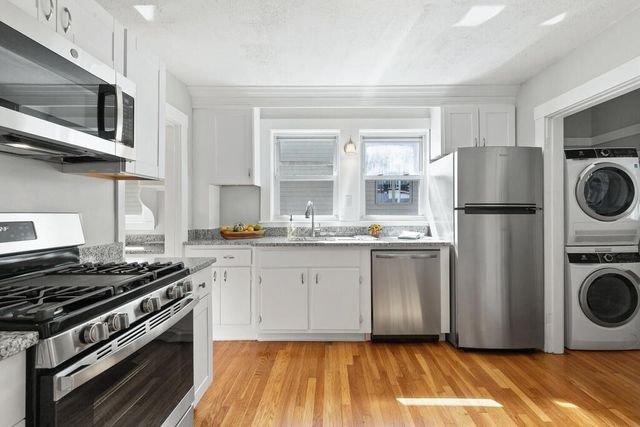 42-44 Albion Street 2, Melrose, MA 02176