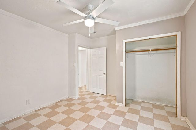 5005 Lyons Avenue, Houston, TX 77020