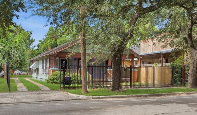5005 Lyons Avenue, Houston, TX 77020