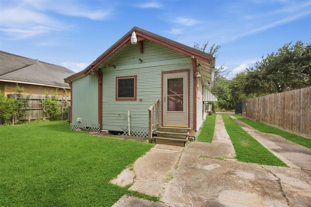 5005 Lyons Avenue, Houston, TX 77020