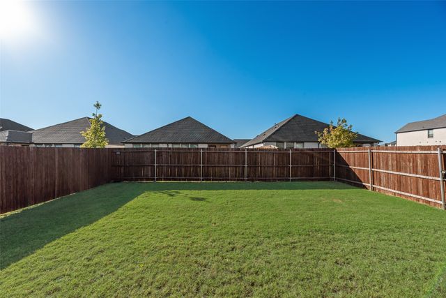 627 Sweet Dream Way, Lavon, TX 75166