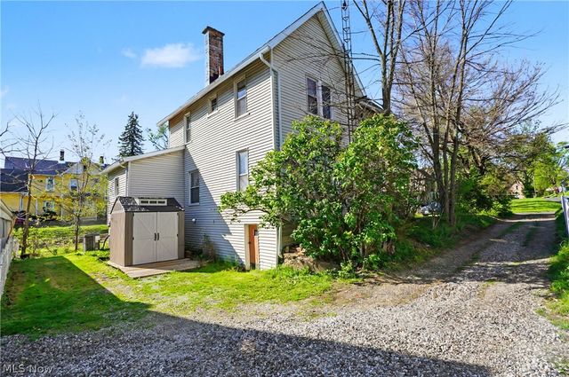 1916 4th Street SE, Canton, OH 44707