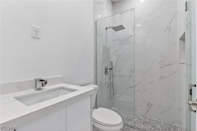 4107 16th ST SW, Lehigh Acres, FL 33976