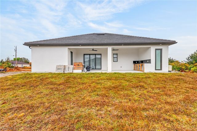 4107 16th ST SW, Lehigh Acres, FL 33976