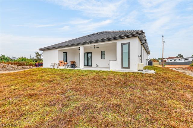 4107 16th ST SW, Lehigh Acres, FL 33976