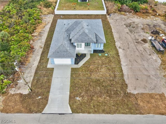 4107 16th ST SW, Lehigh Acres, FL 33976