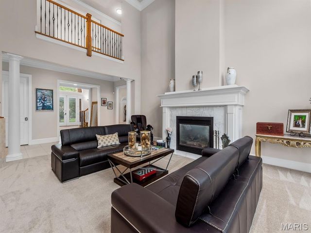360 Laduemont Drive, St Louis, MO 63141