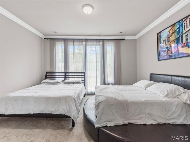 360 Laduemont Drive, St Louis, MO 63141