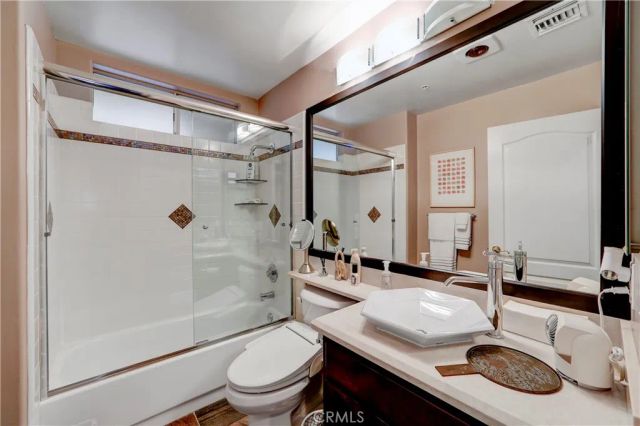 12060 Hoffman 107, Studio City, CA 91604