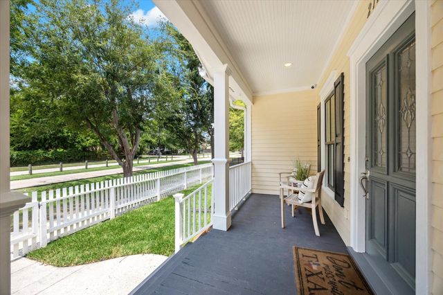 2118 Nicholson Street, Houston, TX 77008