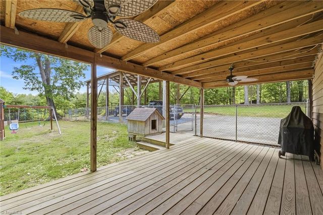 1507 NC Highway 65 E, Walnut Cove, NC 27052