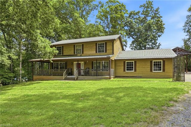 1507 NC Highway 65 E, Walnut Cove, NC 27052