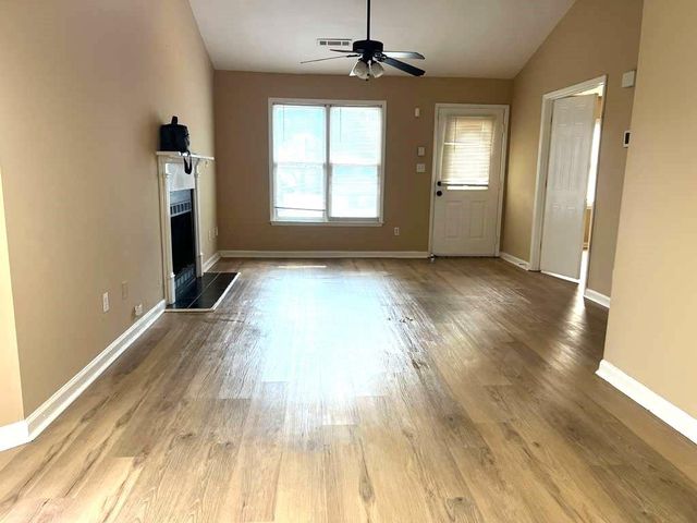 8034 S Bay Court, Riverdale, GA 30274