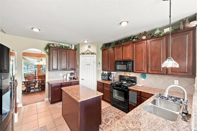 8950 Tumblewood Drive, Beach City, TX 77523