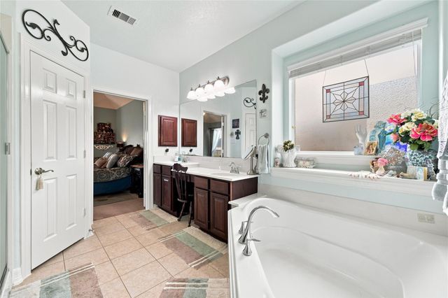 8950 Tumblewood Drive, Beach City, TX 77523
