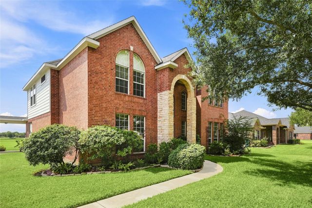 8950 Tumblewood Drive, Beach City, TX 77523