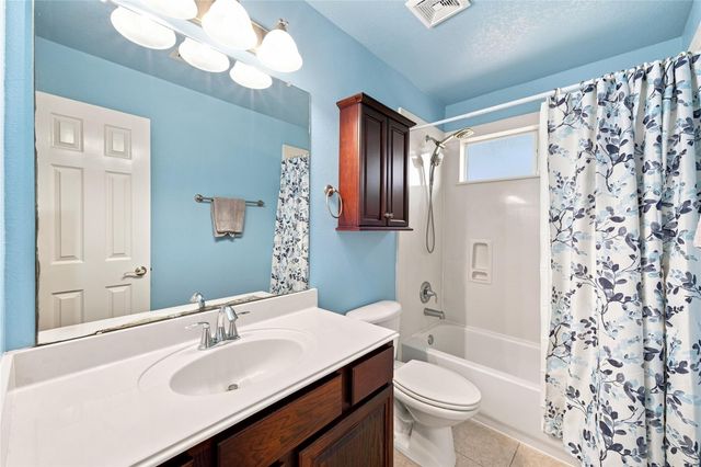 8950 Tumblewood Drive, Beach City, TX 77523