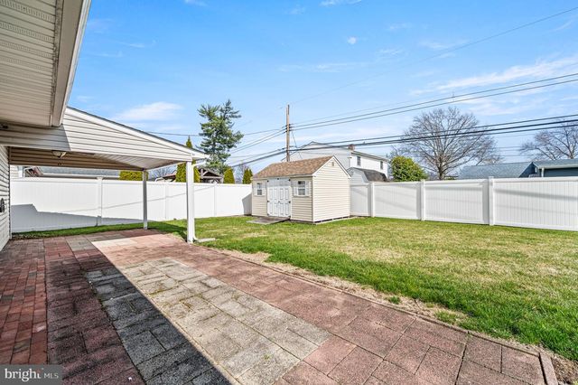 34 SHEPHERD LN, Levittown, PA 19055