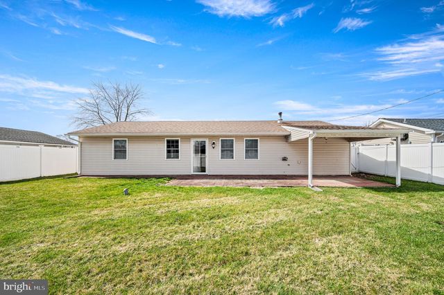 34 SHEPHERD LN, Levittown, PA 19055