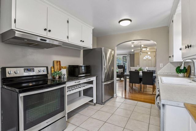 1605 Nokomis Court, Minneapolis, MN 55417