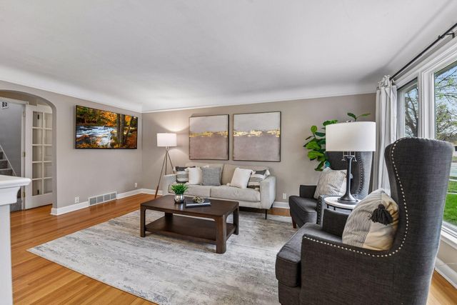 1605 Nokomis Court, Minneapolis, MN 55417