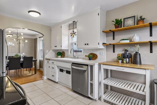 1605 Nokomis Court, Minneapolis, MN 55417