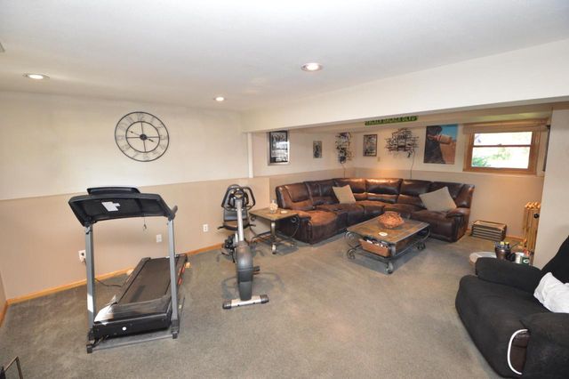 6162 S Delaware AVENUE, Cudahy, WI 53110