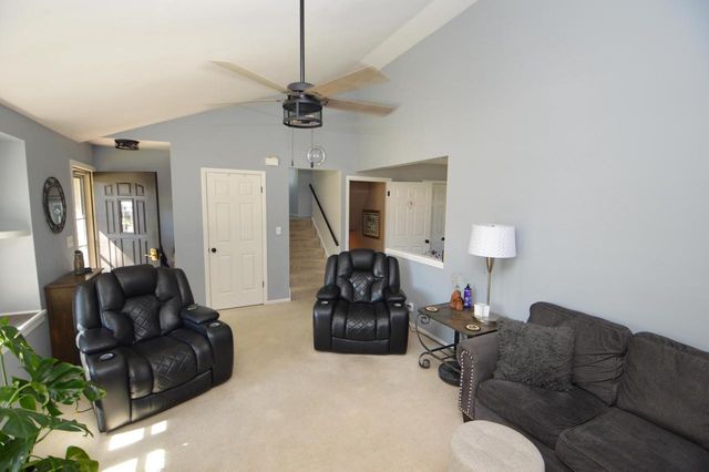 6162 S Delaware AVENUE, Cudahy, WI 53110