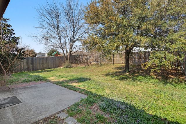 1421 Knottingham Drive, Little Elm, TX 75068
