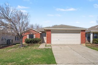 1421 Knottingham Drive, Little Elm, TX 75068
