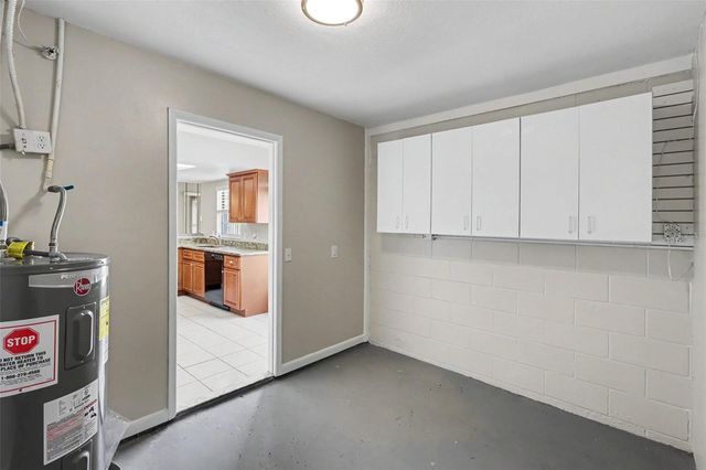 301 REGAL PARK DRIVE, Valrico, FL 33594