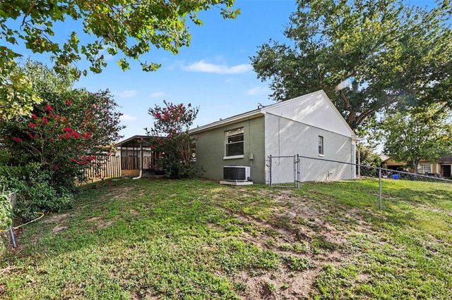 301 REGAL PARK DRIVE, Valrico, FL 33594