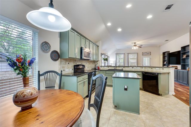 1426 Gracy DR, Austin, TX 78758