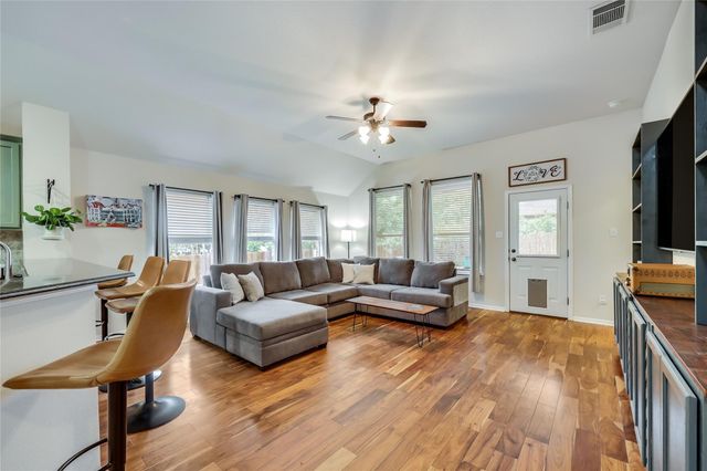 1426 Gracy DR, Austin, TX 78758