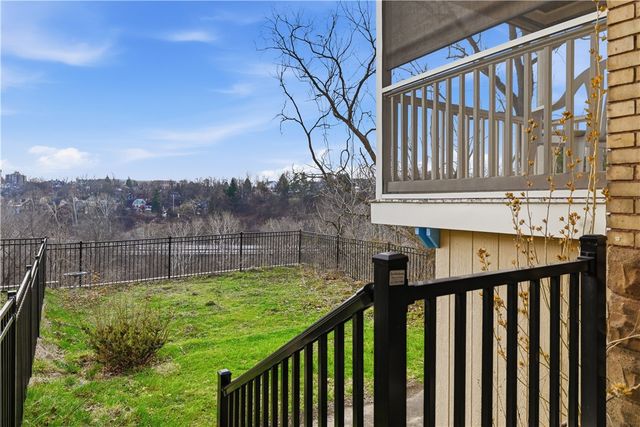 7322 Trevanion Ave, Regent Square, PA 15218