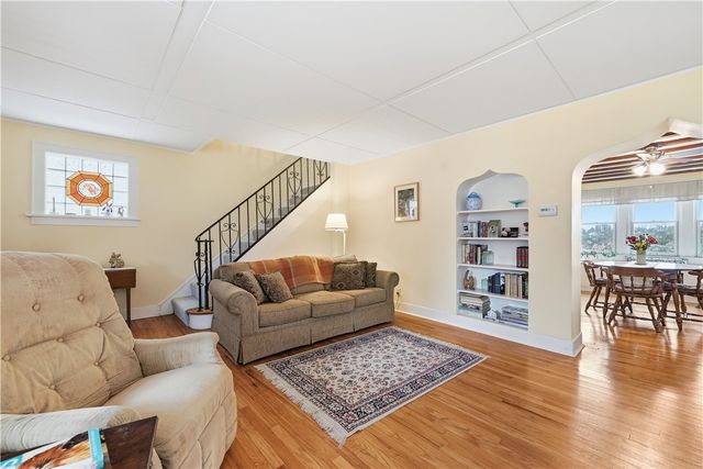 7322 Trevanion Ave, Regent Square, PA 15218