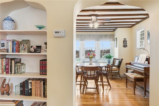 7322 Trevanion Ave, Regent Square, PA 15218