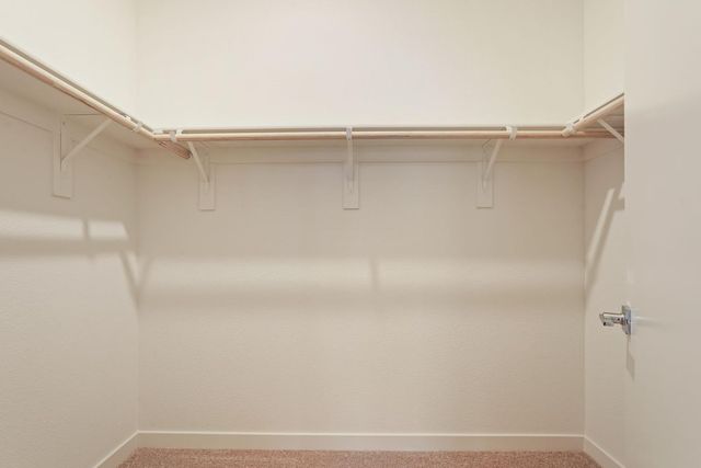 2042 Odin Walk, Sacramento, CA 95835