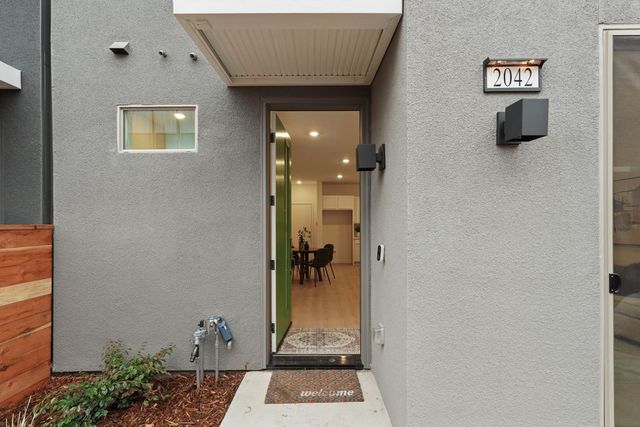 2042 Odin Walk, Sacramento, CA 95835