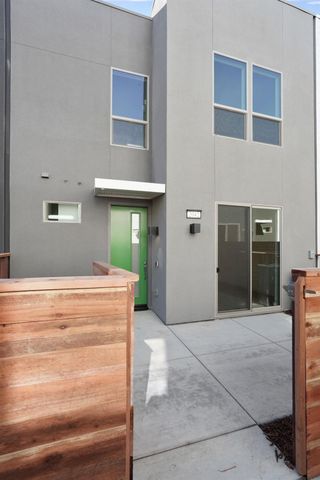 2042 Odin Walk, Sacramento, CA 95835