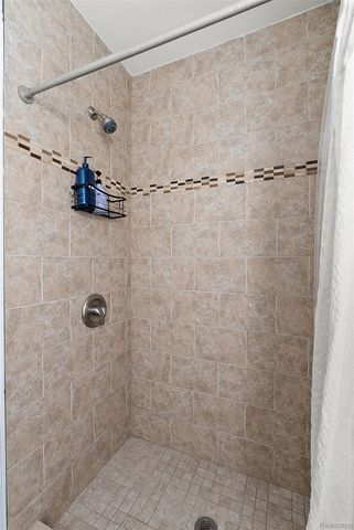 8449 Dixie Highway, Ira Township, MI 48023