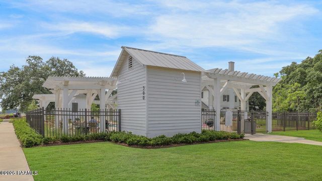 102 Rue Gambetta, Lafayette, LA 70507