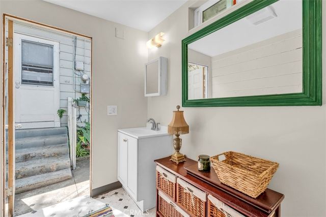 710 E Greystone, Monrovia, CA 91016