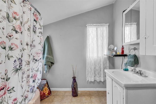710 E Greystone, Monrovia, CA 91016