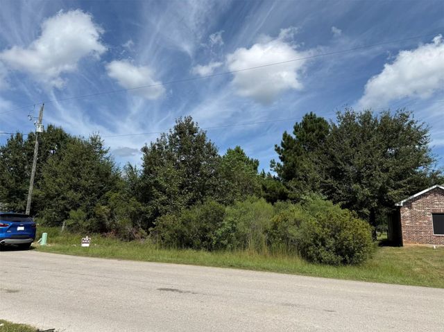 69 County Road 3404, Cleveland, TX 77327